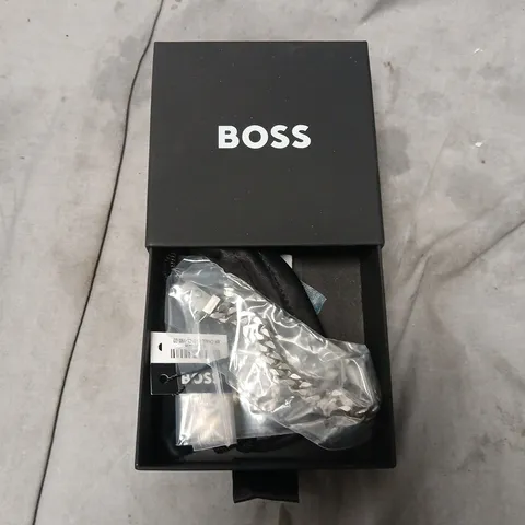 BOXED BOSS GENTS BOSS STAINLESS STEEL CHAIN LINK BRACELET 