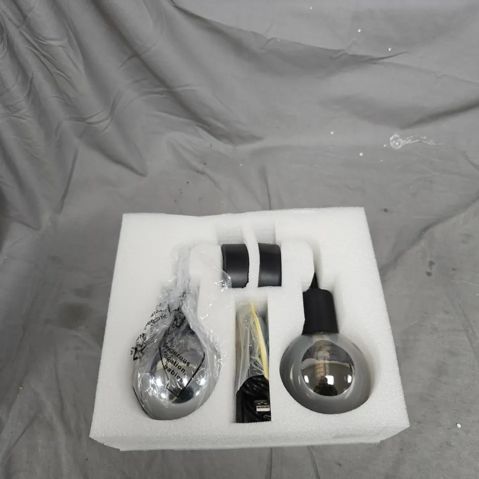 BOX OF APPROXIMATELY 10 ASSORTED ITEMS TO INCLUDE:LIGHTS AND SPEED GRATER