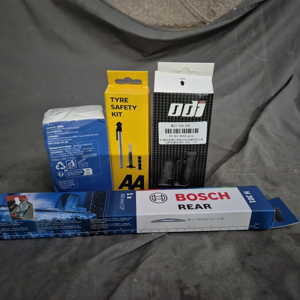 APPROXIMATELY 15 ASSORTED VEHICLE PARTS & ACCESSORIES TO INCLUDE BOSCH REAR WINDSCREEN WIPERS, AA TYRE SAFETY KIT, QUICK EFFECT COATING AGENT - COLLECTION ONLY