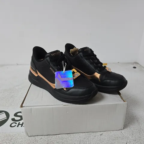SKECHERS LOS ANGELES SLIP INS BLACK SIZE 5 BOXED