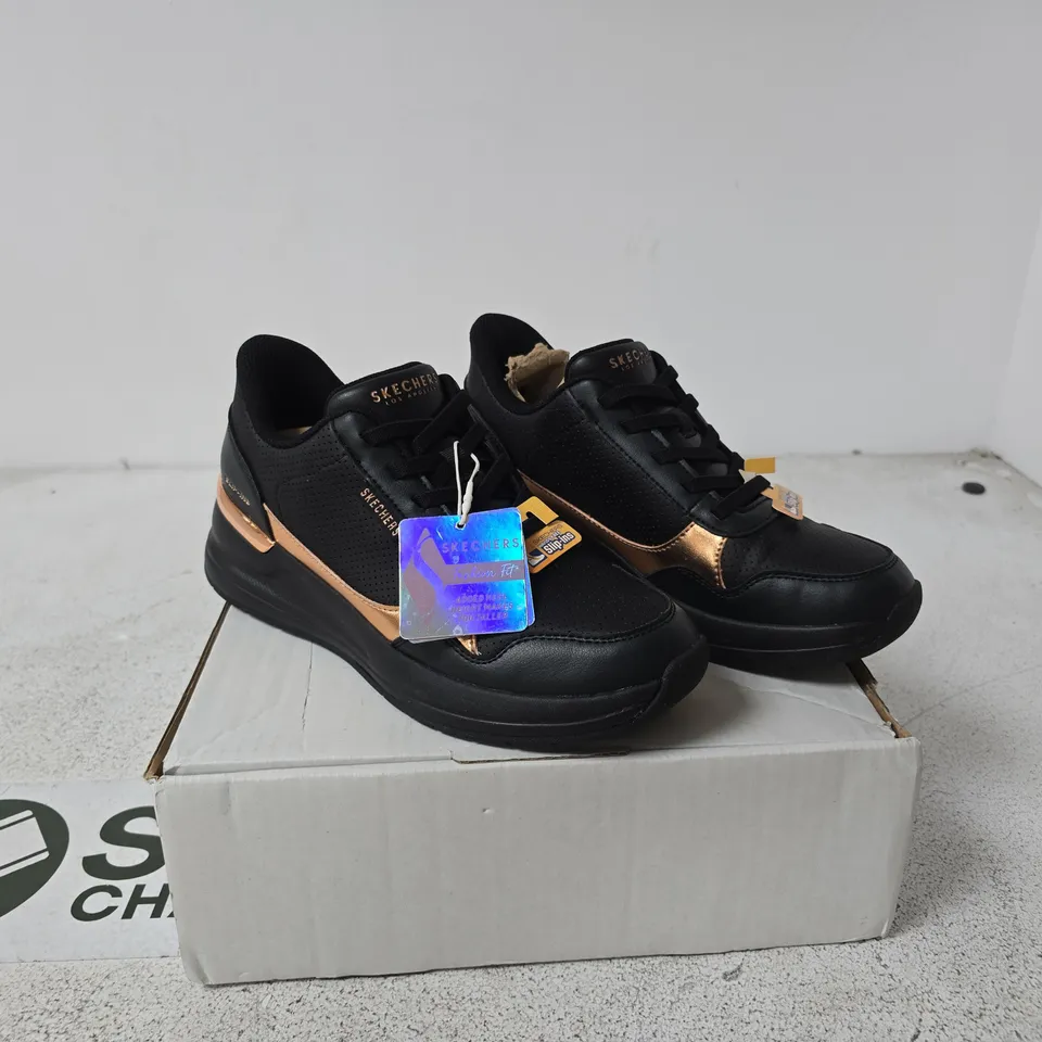 SKECHERS LOS ANGELES SLIP INS BLACK SIZE 5 BOXED