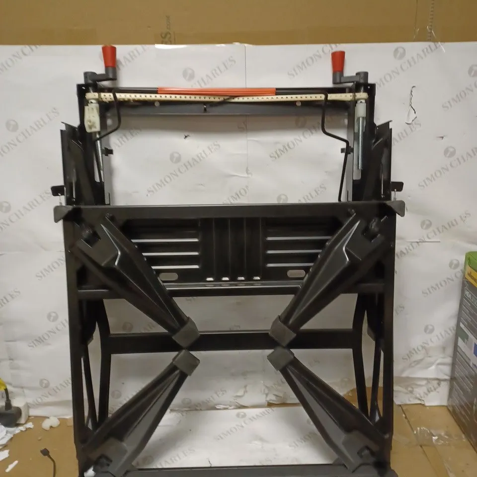 BLACK+DECKER WM825 WORKMATE PLUS WORKBENCH