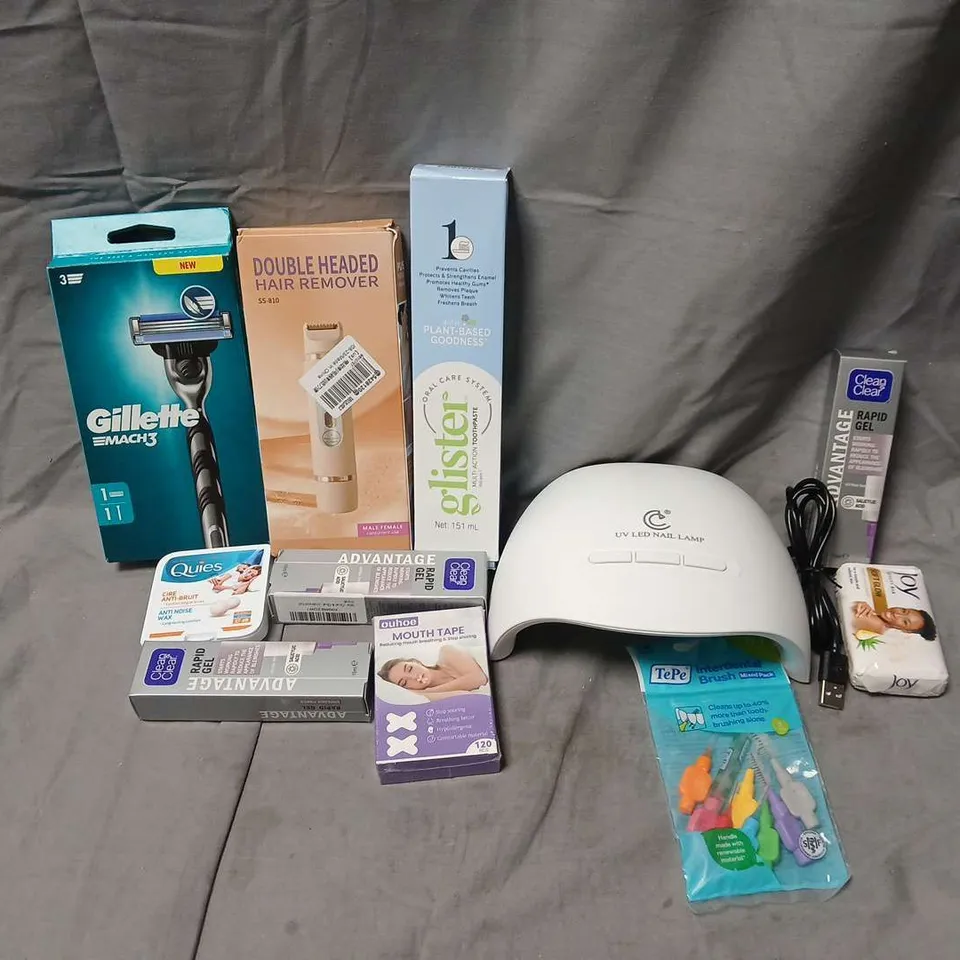 APPROXIMATELY 15 ASSORTED COSMETICS ITEMS TO INCLUDE CLEAN&CLEAR RAPID GEL, UV NAIL LAMP, GILLETTE MACH3, ETC