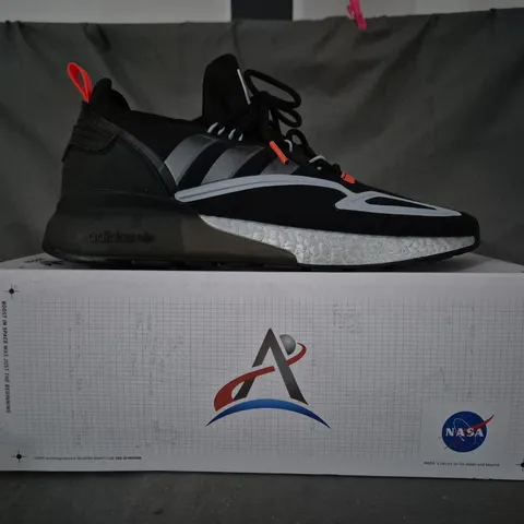 BOXED PAIR OF ADIDAS ZX 2K BOOST SHOES IN BLACK/GREY/ORANGE UK SIZE 9.5