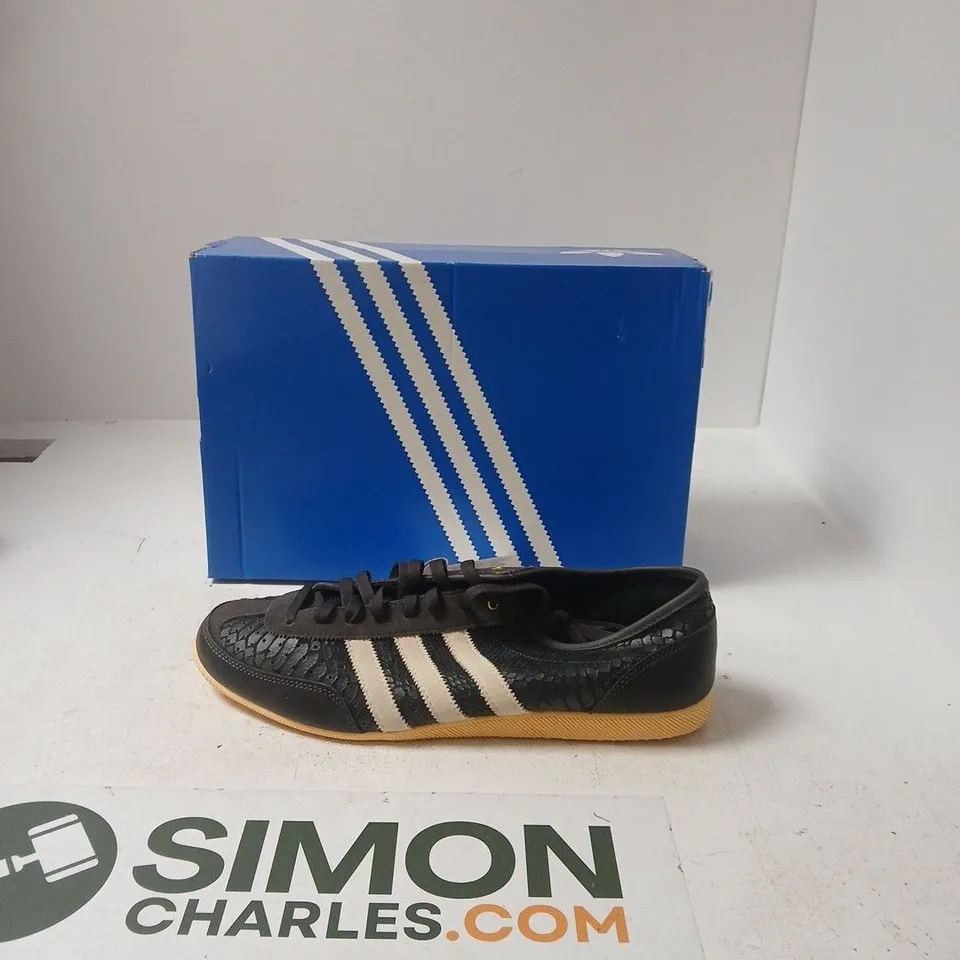 ADIDAS JAPAN DECON W SNEAKERS – BLACK WITH WHITE STRIPES, UK 12½ (US 14)