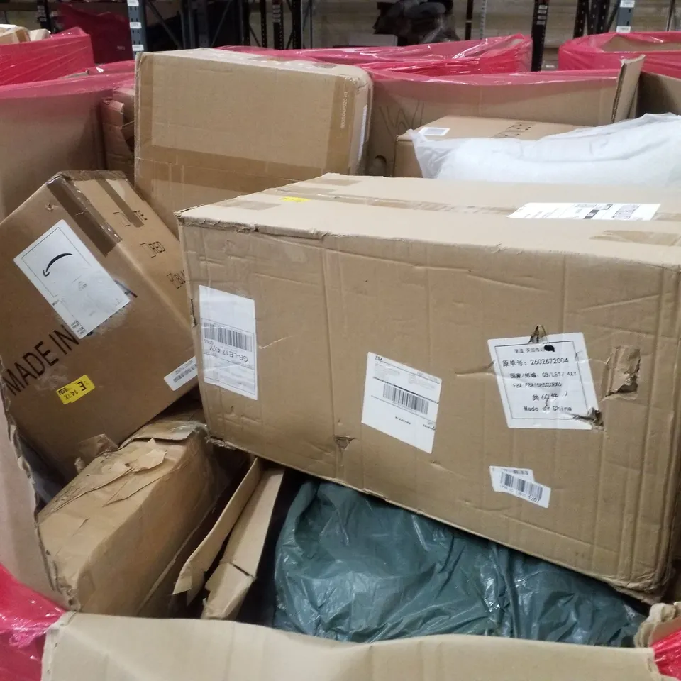 PALLET CONTAINING ASSORTED PRODUCTS INCLUDING RELIABLE PUZZLE MAT, MINI FRIDGE, VENETIAN BLIND, PET STROLLER, UMBRELLA & CUTTING MAT