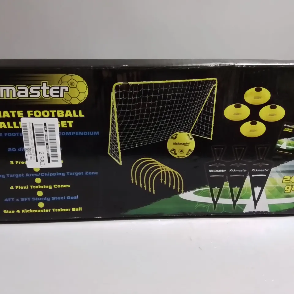 KICKMASTER ULTIMATE FOOTBALL CHALLENGE SET  RRP £42.99