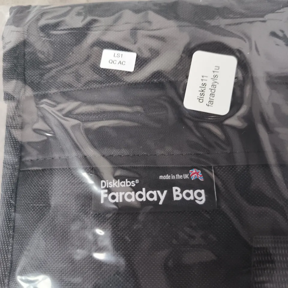 DISKLABS FARADAY BAG – UK-MADE SIGNAL-BLOCKING BAG (2G/3G/4G/5G) (LAPTOP SHIELD TYPE BAG)