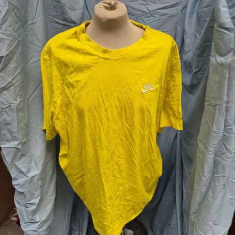 Nike The Nike Tee Yellow T‑Shirt – XXL (UK) – Made in Sri Lanka