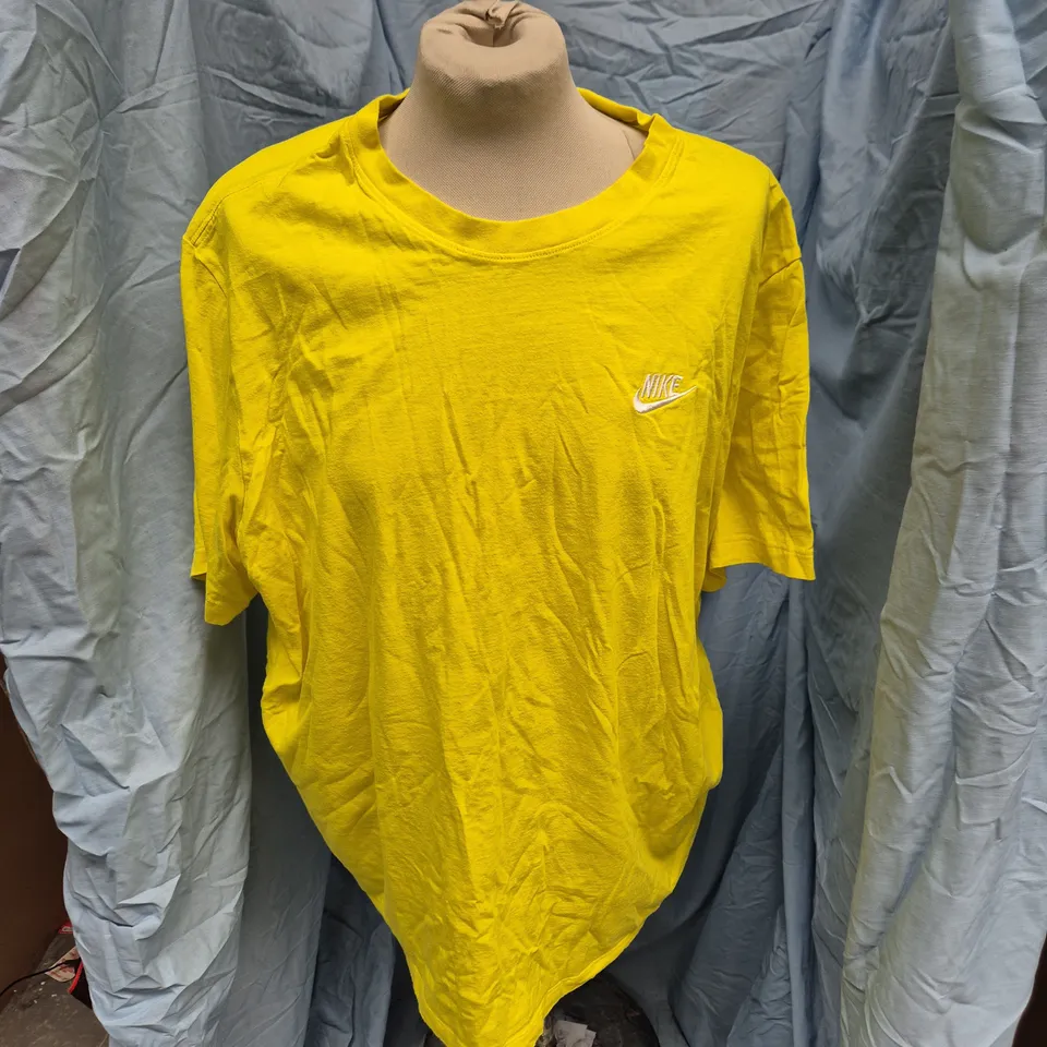 Nike The Nike Tee Yellow T‑Shirt – XXL (UK) – Made in Sri Lanka