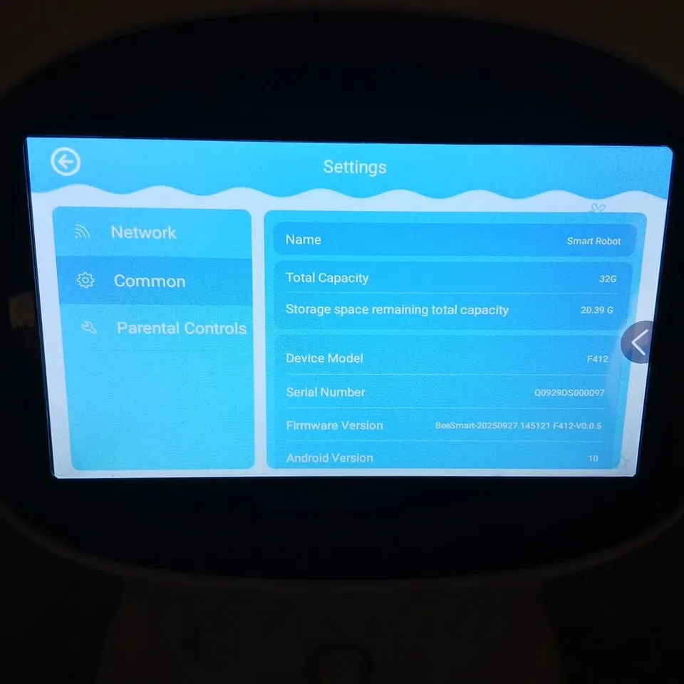 SMART ROBOT TOY WITH BUILT-IN ANDROID TABLET (DEVICE MODEL F412)
