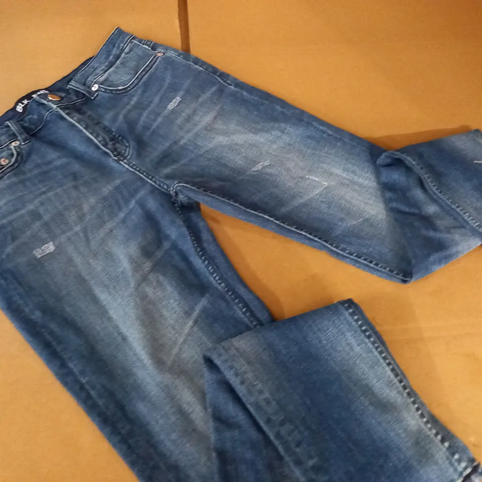 BRAND NEW BLK DNM JEANS IN MID BLUE - 29/30