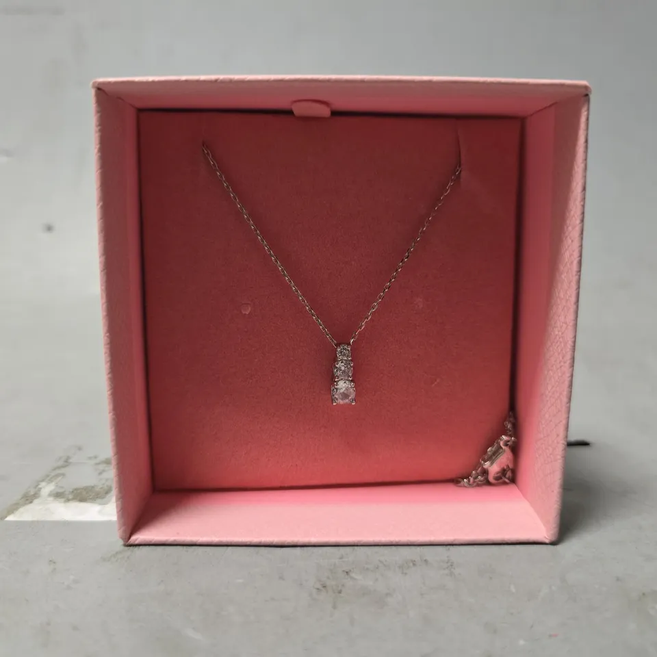 BOXED SWAROVSKI ATTRACT TRILOGY ROUND PENDANT NECKLACE 