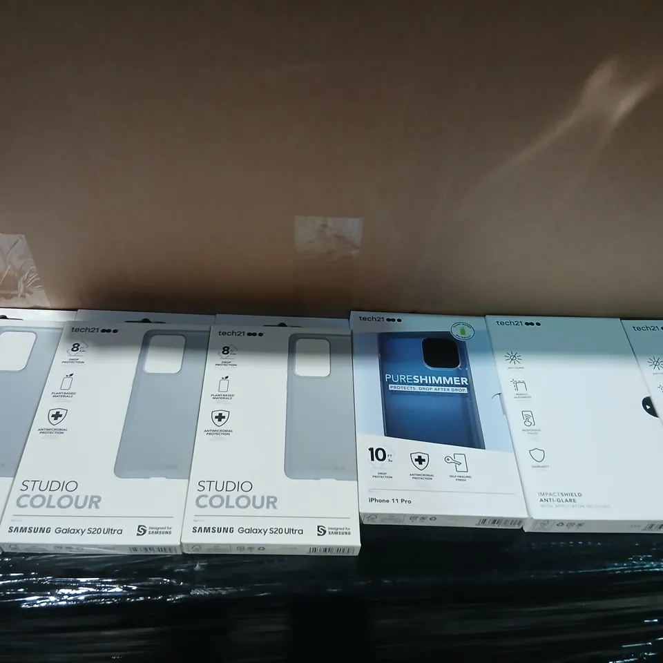 BOX CONSISTING OF A LARGE QUANTITY OF ASSORTED ELECTRICAL ACCESSORIES TO INCLUDE; TECH 21 STUDIO COLOUR CASES FOR ASSORTED PHONES