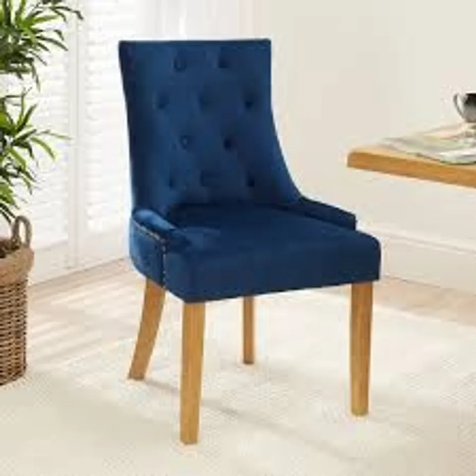 BOXED REGENT BLUE VELVET BUTTON BACK DINING CHAIR (OAK LEG)