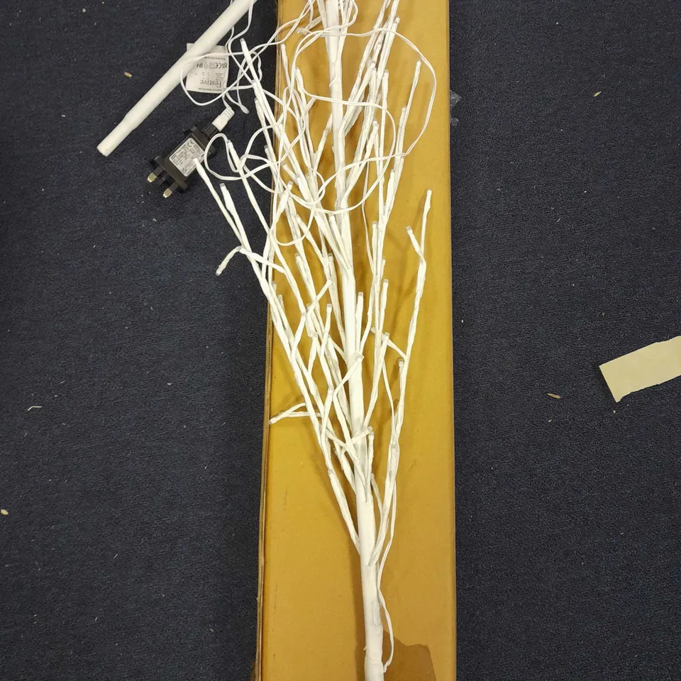 4FT LIT FLAT WHITE TREE - MULTI PASTEL RRP £49.99