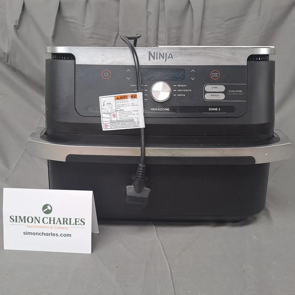 BOXED NINJA10.4L FOODI FLEXDRAWER DUAL AIR FRYER IN BLACK AF500UK