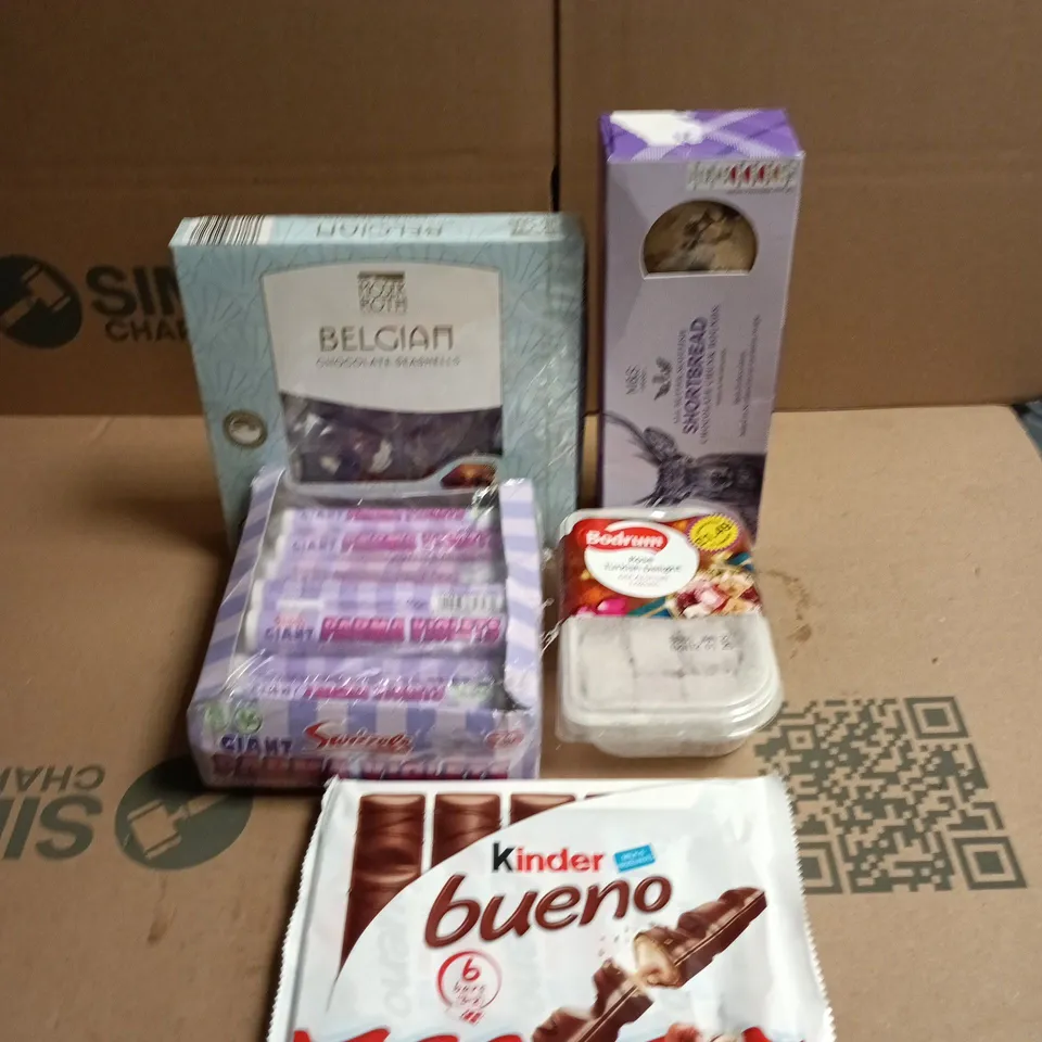 APPROXIMATELY 20 ASSORTED CONFECTIONARY ITEMS TO INCLUDE - PARMA VIOLETS - KINDER BUENO BARS AND ROSE TURKISH DELIGHT