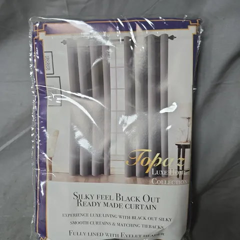 TOPAZ LUXE HOME COLLECTION BLACK OUT EYELET CURTAINS – 66 X 72 INCHES (168 X 183 CM)