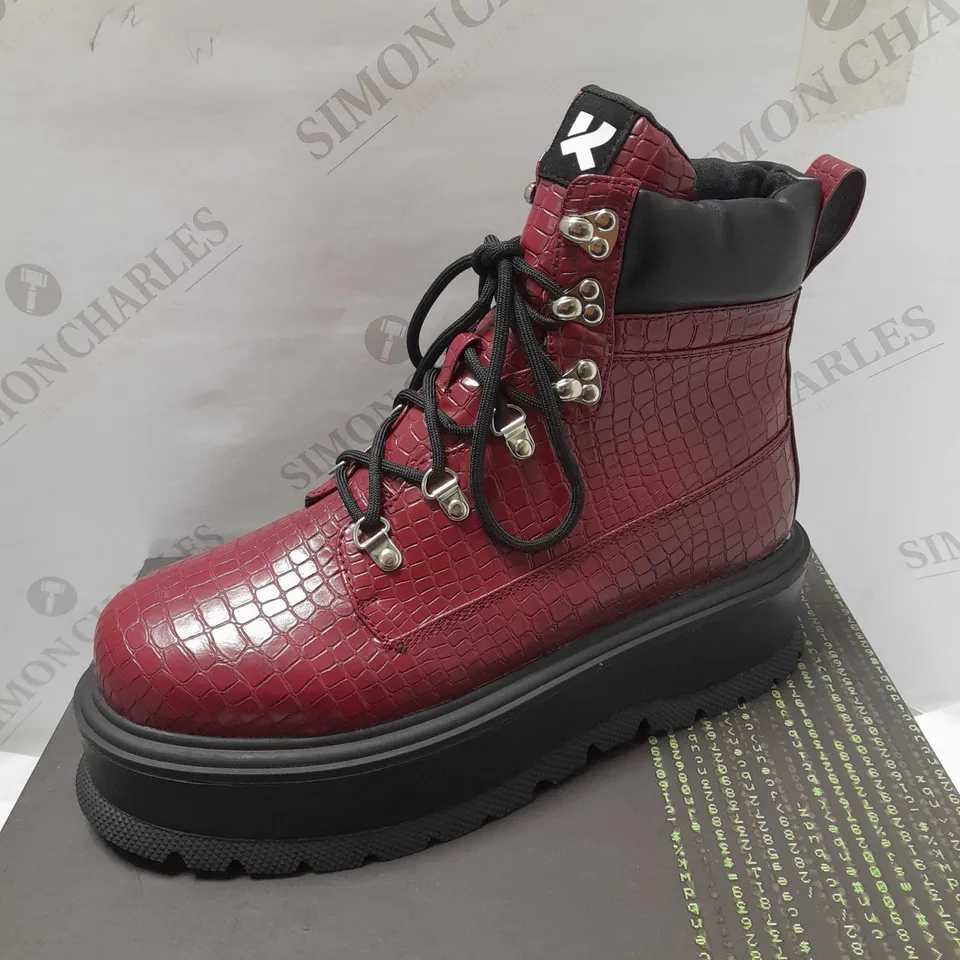 KOI SHADOW RUBY MEN'S PLATFORM BOOTS - SIZE 8