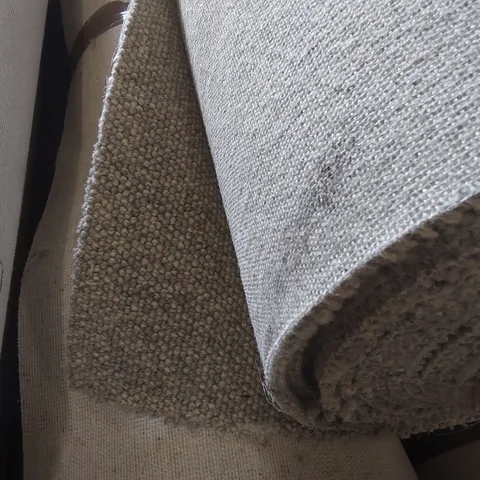 ROLL OF QUALITY PADSTOW HARE PEBBLE CARPET - APPROXIMATELY 4 x 10m