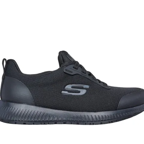 SKECHERS SQUAD BUNGEE SLIP RESISTANT WORK TRAINER SIZE 7