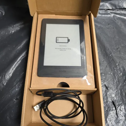 AMAZON KINDLE PAPERWHITE 6" E-READER (7TH GEN) – BOXED