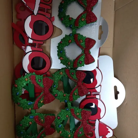 BOX OF 6 XMAS NOVELTY GLASSES