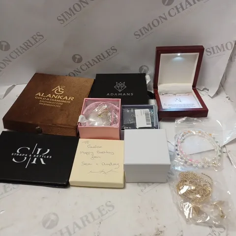 APPROXIMATELY 30 JEWELLERY ITEMS TO INCLUDE WATCHES, NECKLACES AND RINGS