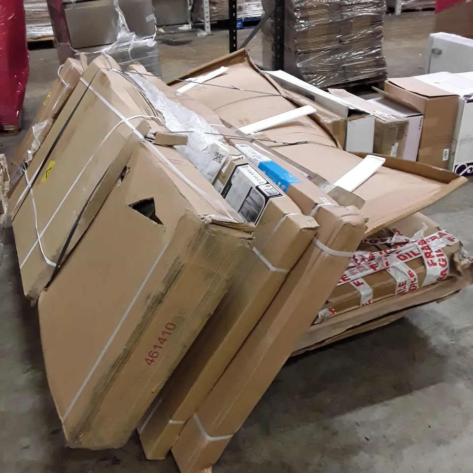 PALLET OF ASSORTED SHOWER PANELS & TRAY