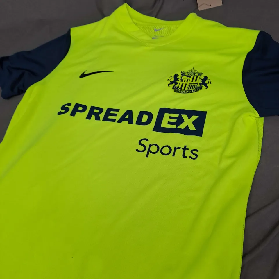 SUNDERLAND FC TRAINING TOP SIZE M