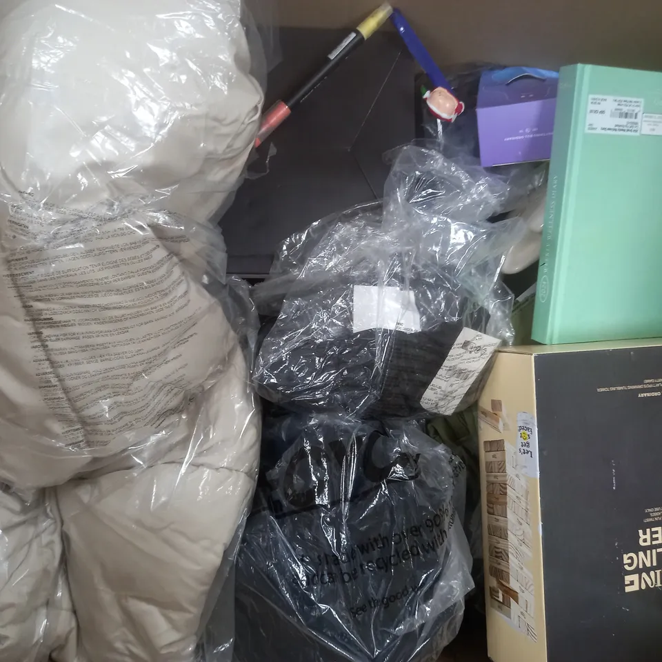 BOX OF APPROXIMATELY 30 ASSORTED HOUSEHOLD ITEMS TO INCLUDE METAL BARBIE CUP, MIXED CHRISTMAS CARD PACK, TIN OF SOCKS, ETC