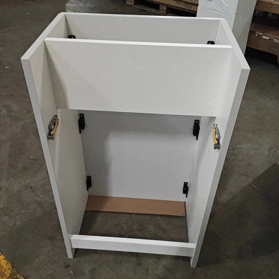 EX-DISPLAY PREMIUM 85.5CM BATHROOM SUITE WITH WORKTOP IN MATT GREY MIST - 6 UNITS RRP £3160