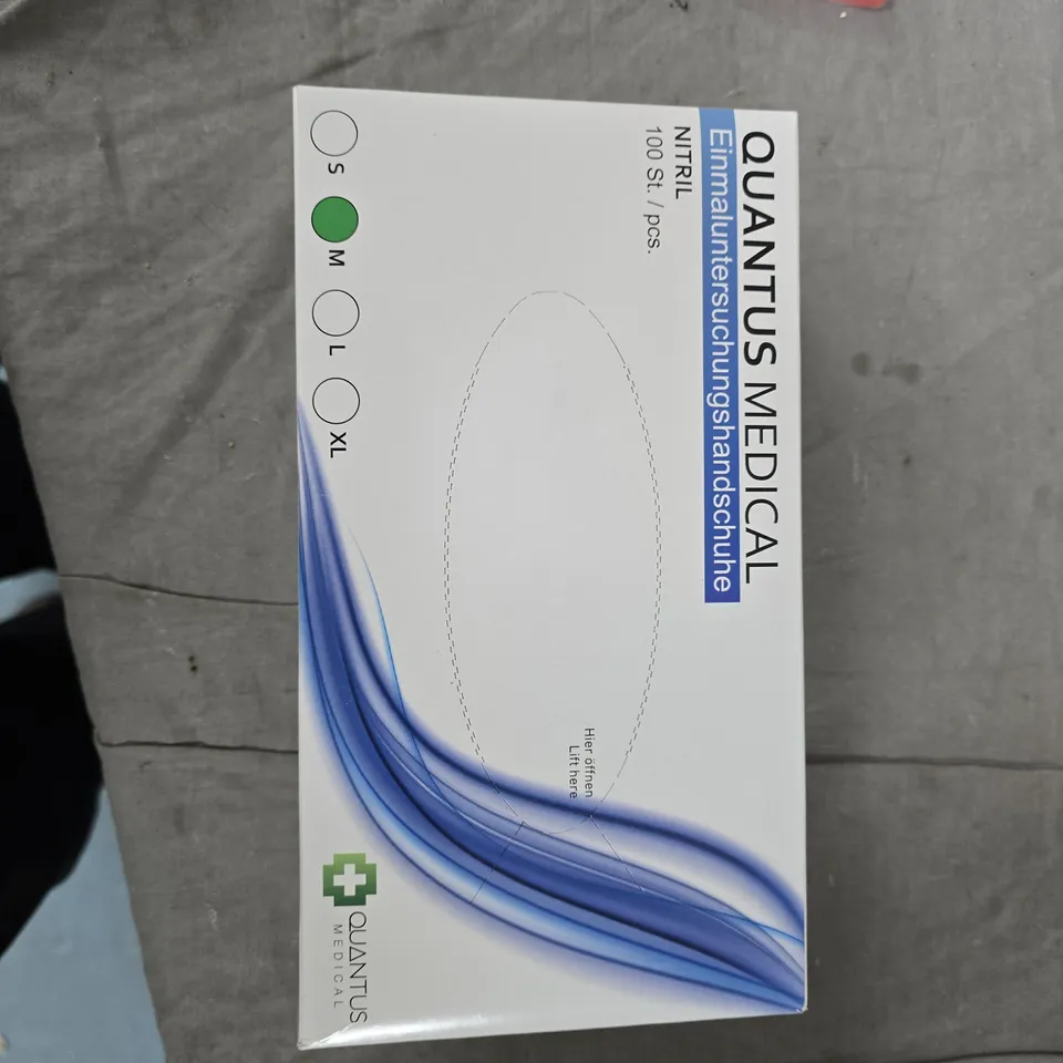 BOX OF APPROXIMATELY 20 ASSORTED HOUSEHOLD GOODS TO INCLUDE: DISPOSABLE GLOVES AND DEHUMIDIFIER 