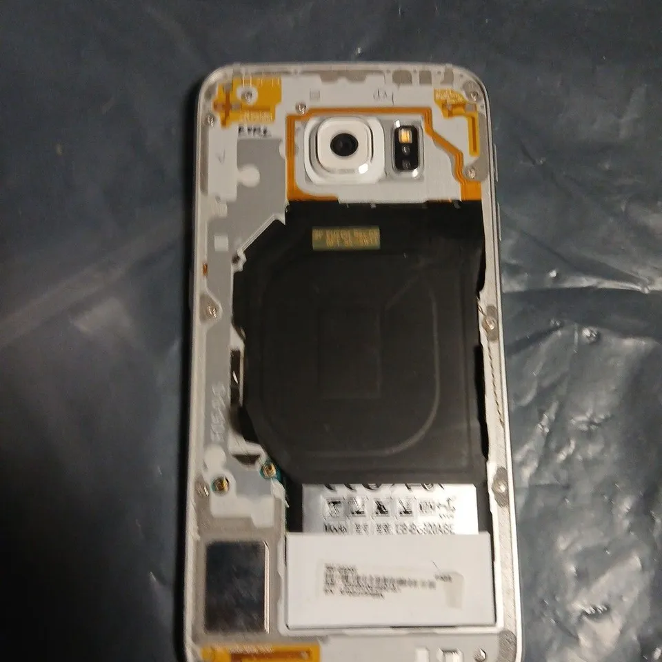 SAMSUNG GALAXY S6 - MODEL SM-G920F