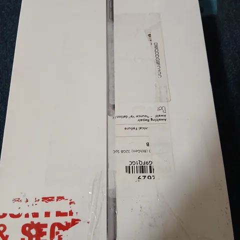 BOXED APPLE IPAD AIR A1567