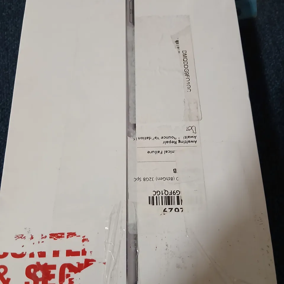 BOXED APPLE IPAD AIR A1567