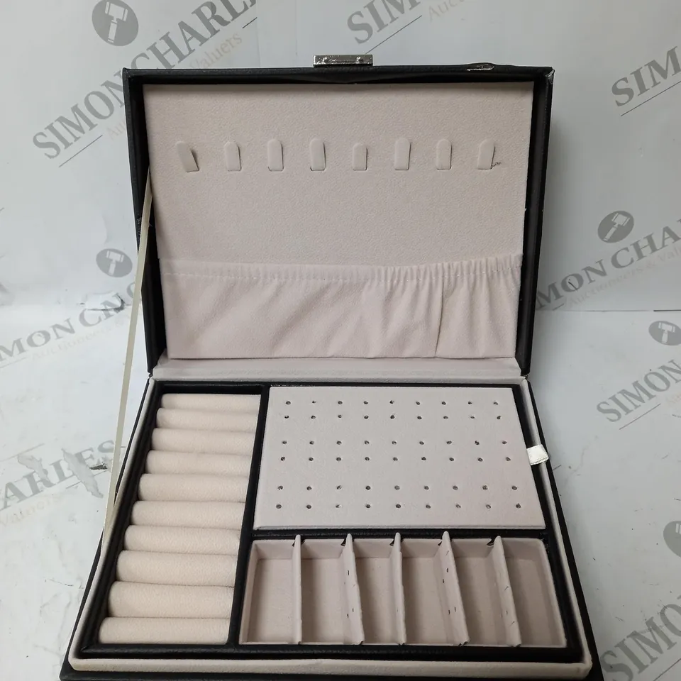 MULTI FUNCTIONAL JEWELERY BOX 