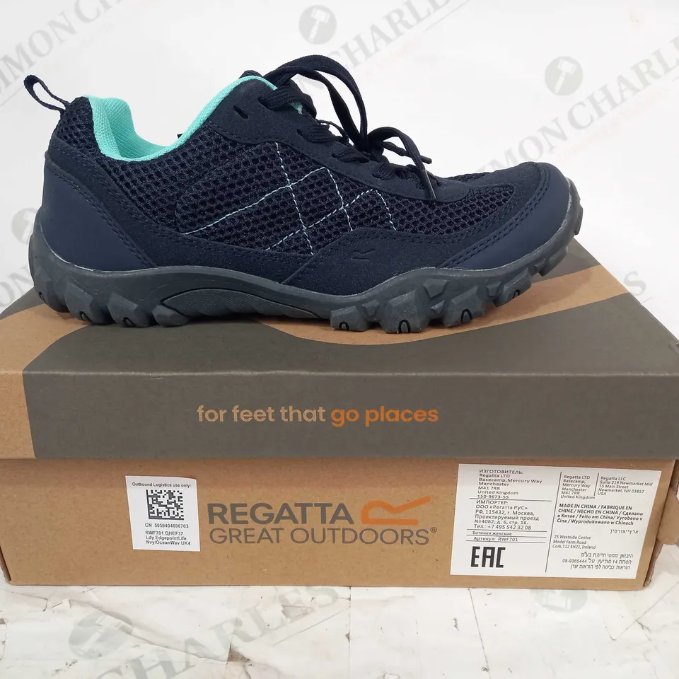 BOXED PAIR OF REGATTA LADY EDGEPOINT LIFE TRAINERS IN NAVY UK SIZE 4