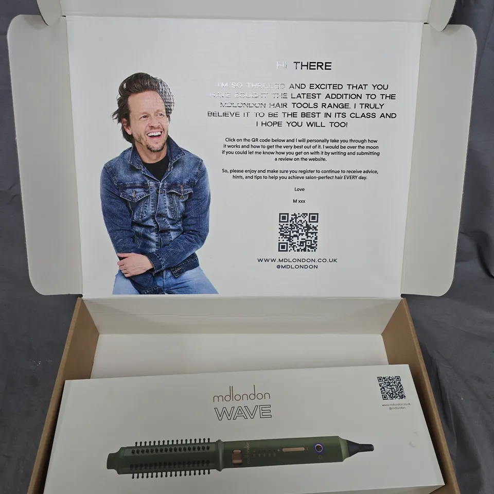 MD London Wave Hair Styling Tool – Boxed, Green Wand