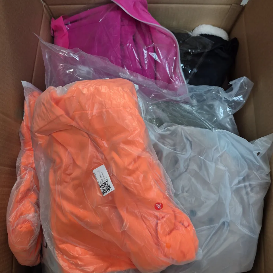 APPROXIMATELY 25 ASSORTED CLOTHING AND FASHION PRODUCTS IN VARIOUS STYLES AND SIZES - COLLECTION ONLY