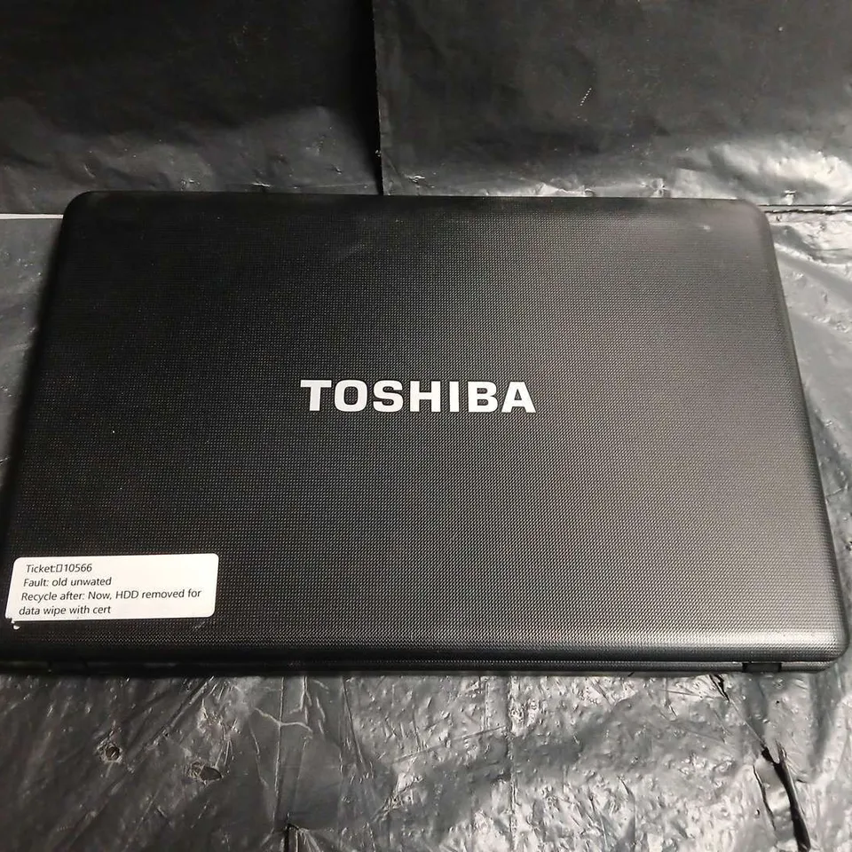 TOSHIBA SATELLITE PRO LAPTOP – BLACK - MODEL UNSPECIFIED 