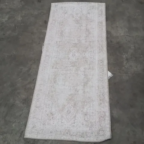 QUALITY DESIGNER AREA RUG - APPROXIMATELY 140X60CM