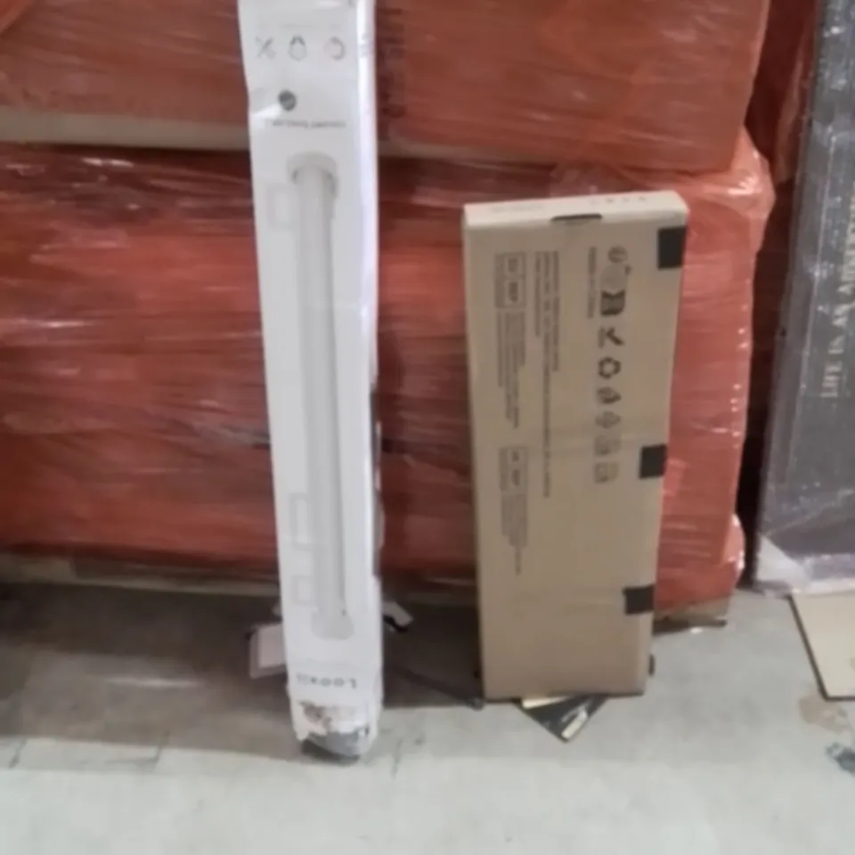 PALLET OF ASSORTED HOUSEHOLD GOODS AND PRODUCTS TO INCLUDE;RETRACTABLE SAFETY GATE,TV WALL MOUNT
