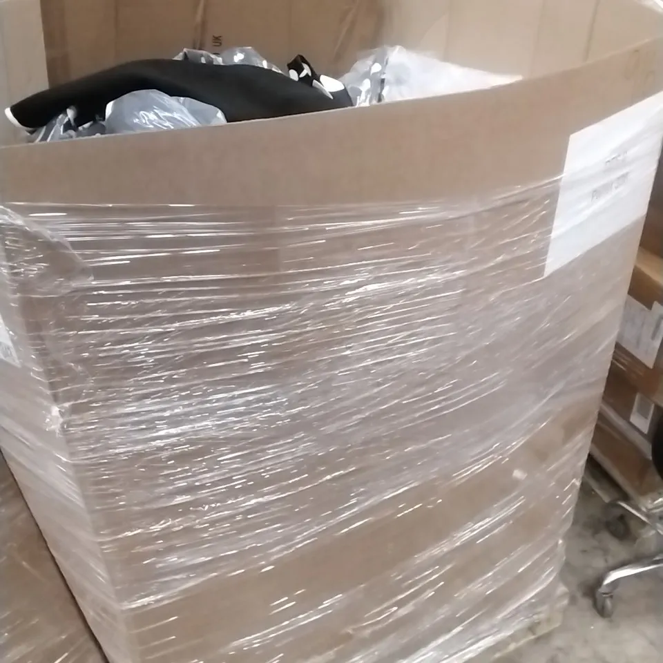 PALLET CONTAINING APPROXIMATELY 75 WOMEN'S DESIGNER CLOTHES WHICH INCLUDE; JD WILLIAMS COATS, DRESSES ETC