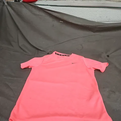 NIKE DRI-FIT PINK T-SHIRT WITH SWOOSH – LARGE 147 - 158CM