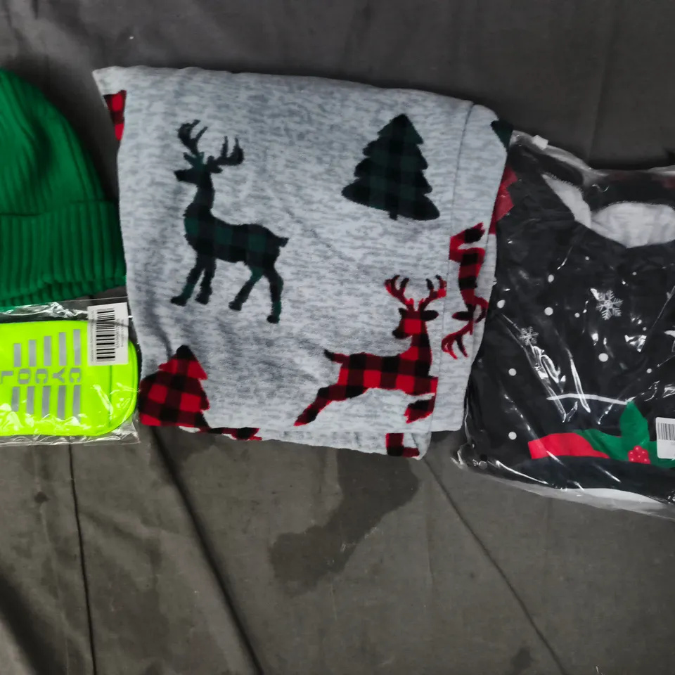 APPROXIMATELY 20 ASSORTED CLOTHING AND FASHION PRODUCTS IN VARIOUS STYLES AND SIZES - COLLECTION ONLY