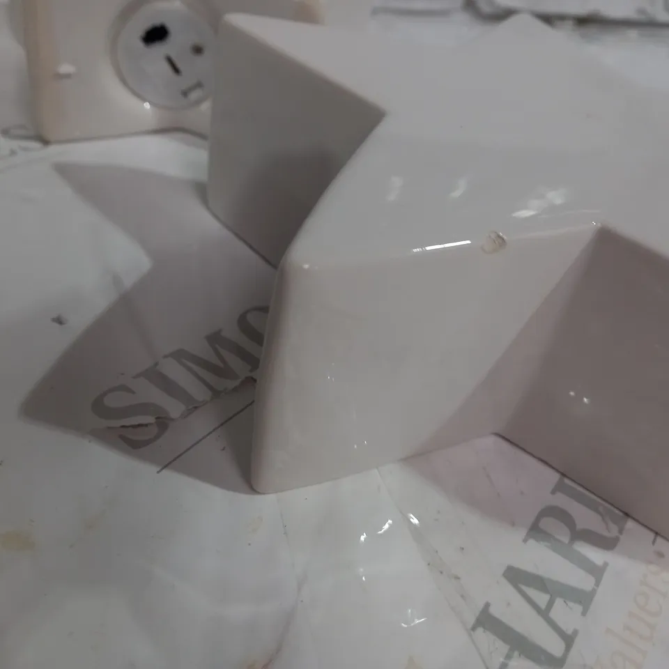 BOXED HOME REFLECTIONS SET OF 2 PRE-LIT STARS