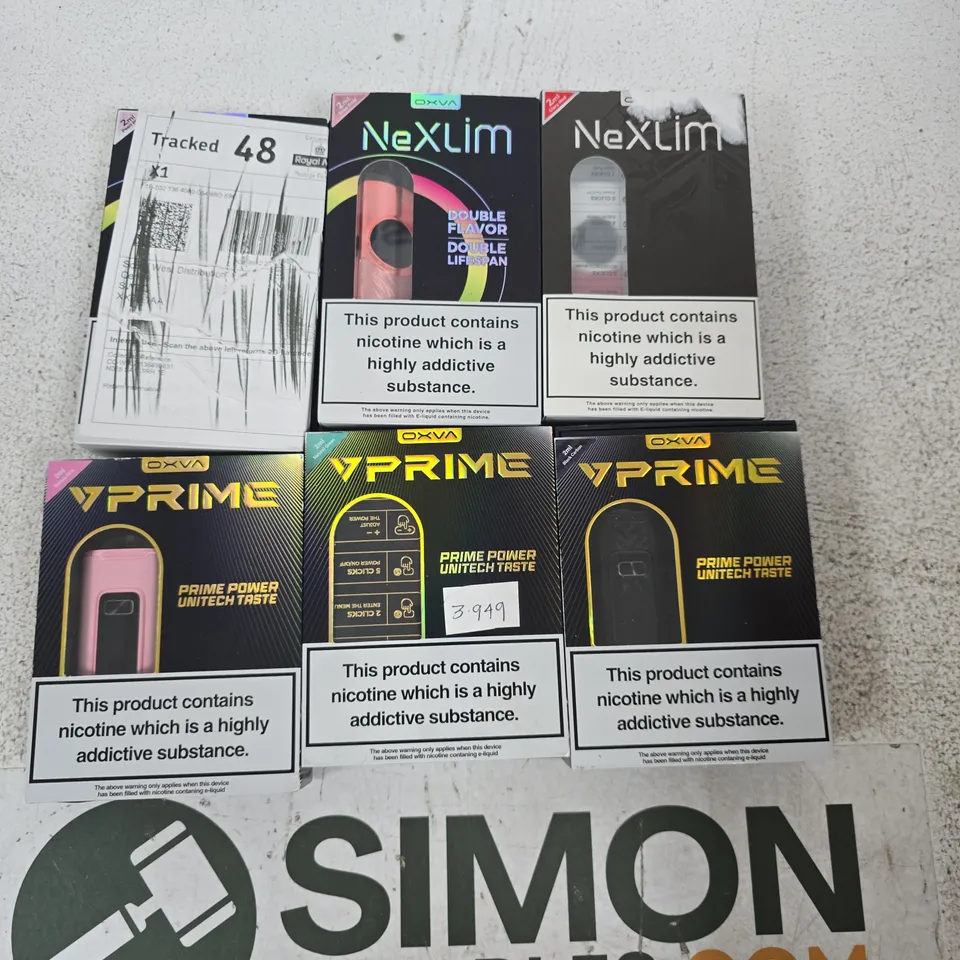 APPROXIMATELY 20 ASSORTED OXVA E-CIG PRODUCTS AND ACCESSORIES IN VARIOUS COLOURS, SHAPES AND SIZES