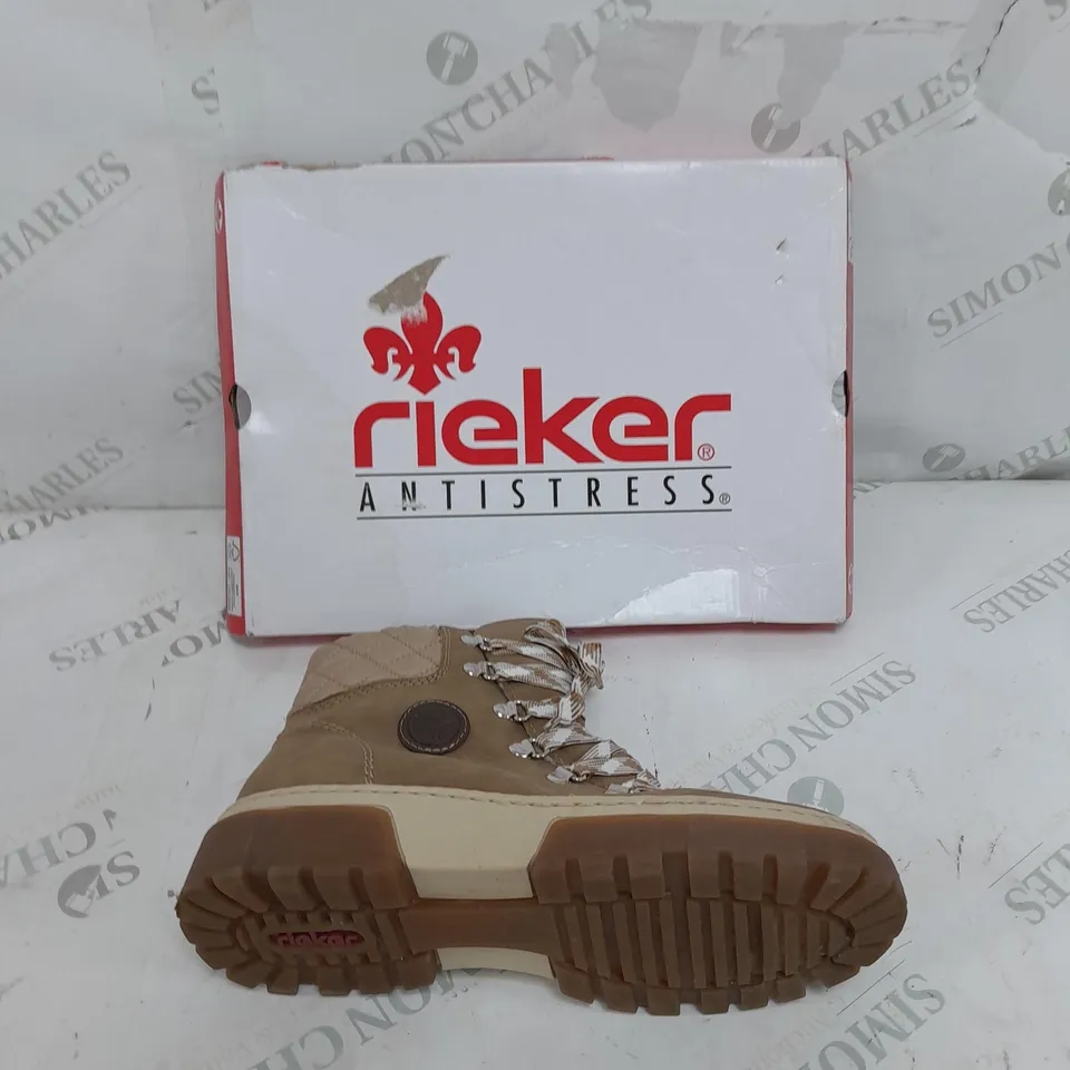 BOXED PAIR OF RIEKER LACE UP CHUNKY BOOTS IN CREAM SIZE 5